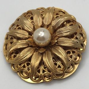 Lieba USA Scarf Clip Gold Tone Floral Filigree  Signed